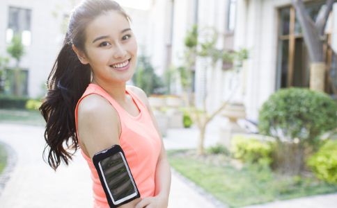 乳房突然變小的原因